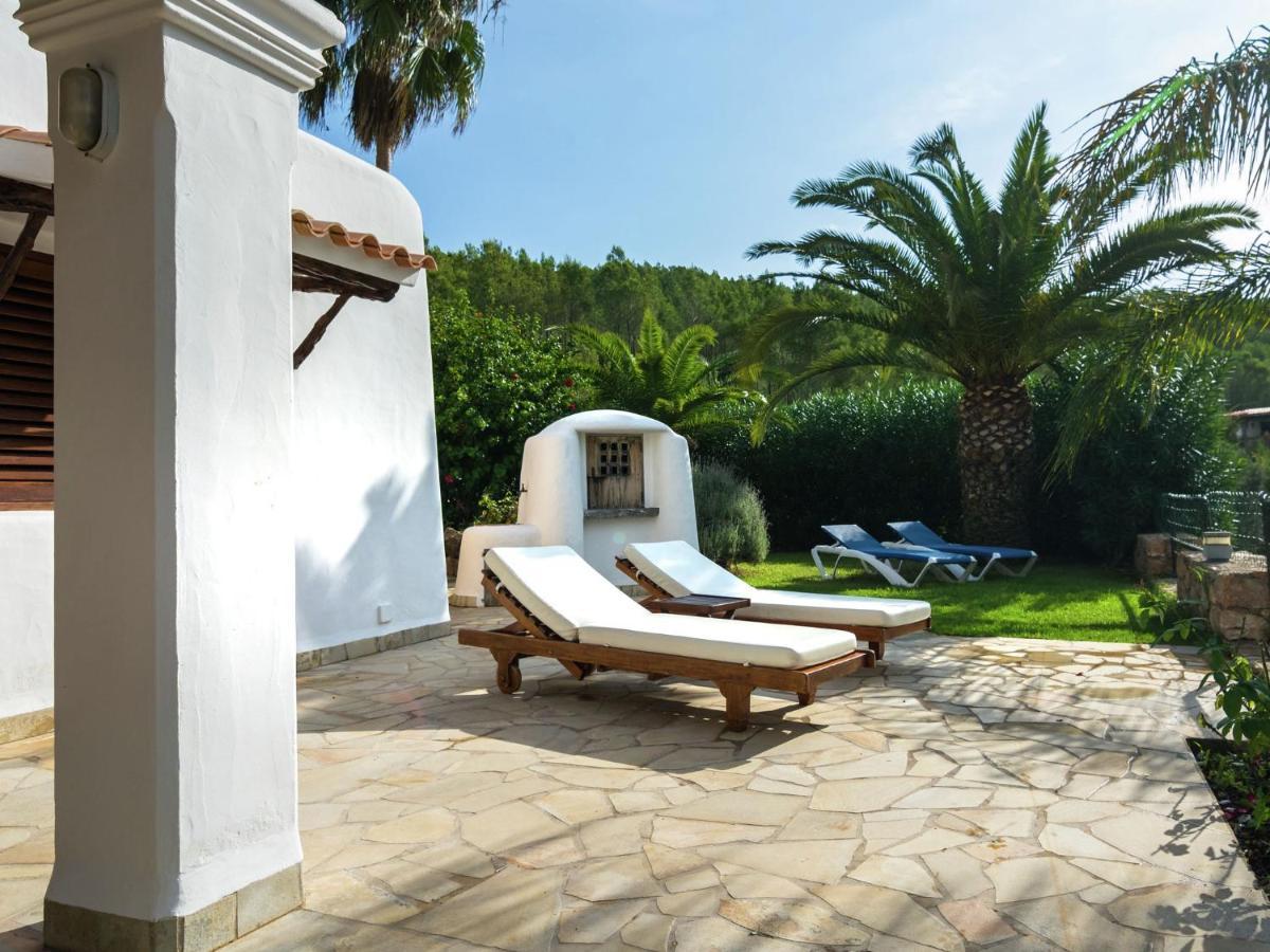 Cozy Holiday Home In Santa Eularia Des Riu With Private Pool Zewnętrze zdjęcie